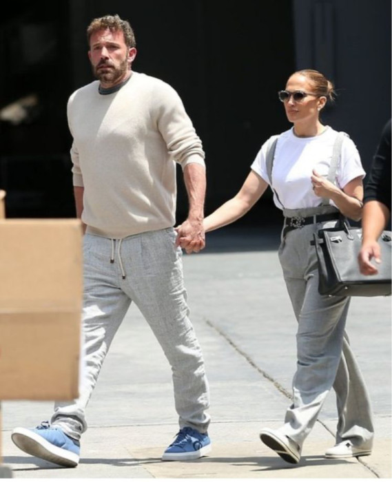 KIRMIZI HALIDA GERİLİM