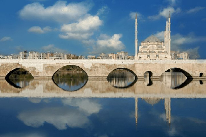 ADANA'DA GEZİLECEK TARİHİ YERLER