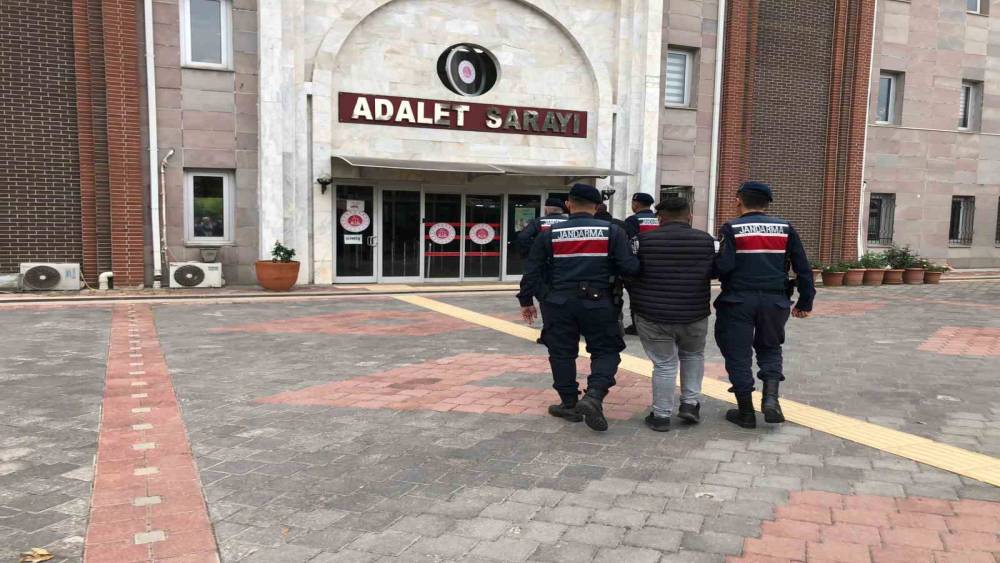 Isparta’da bir ay boyunca gerçekleştirilen uyuşturucu operasyonlarında 6 kişi tutuklandı

