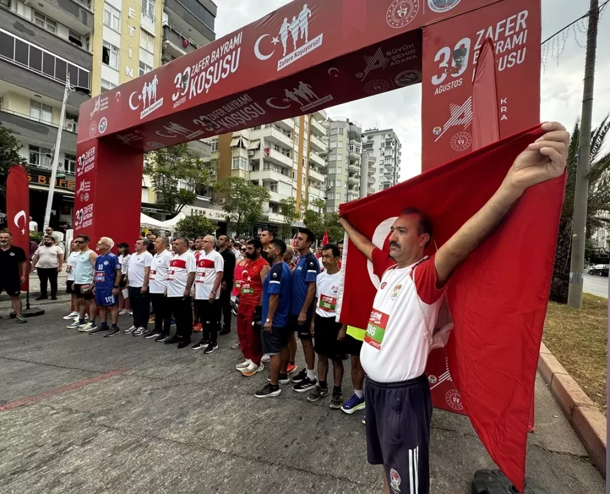 Adana'da 30 Ağustos Zafer Bayramı Koşusu Gerçekleşti