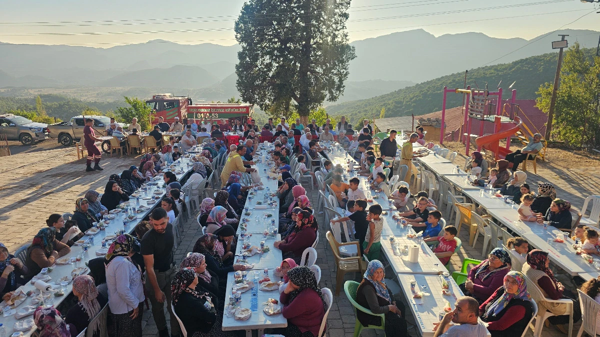 Adana'da orman yangınlarının sönmesi için dualar edildi, kurban kesildi
