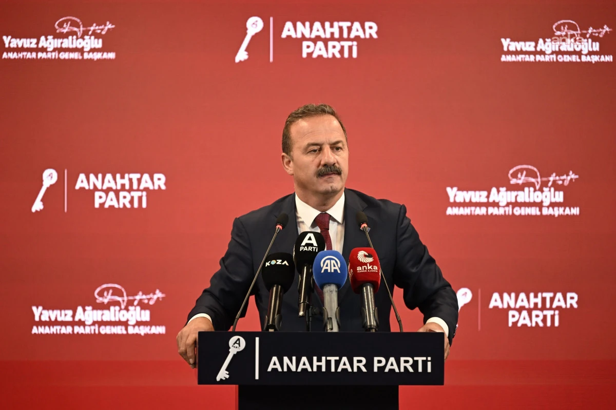 AĞIRALİOĞLU: "T&Uuml;RKİYE, YENİ D&Uuml;NYAYI KENARDAN SEYREDEMEZ"