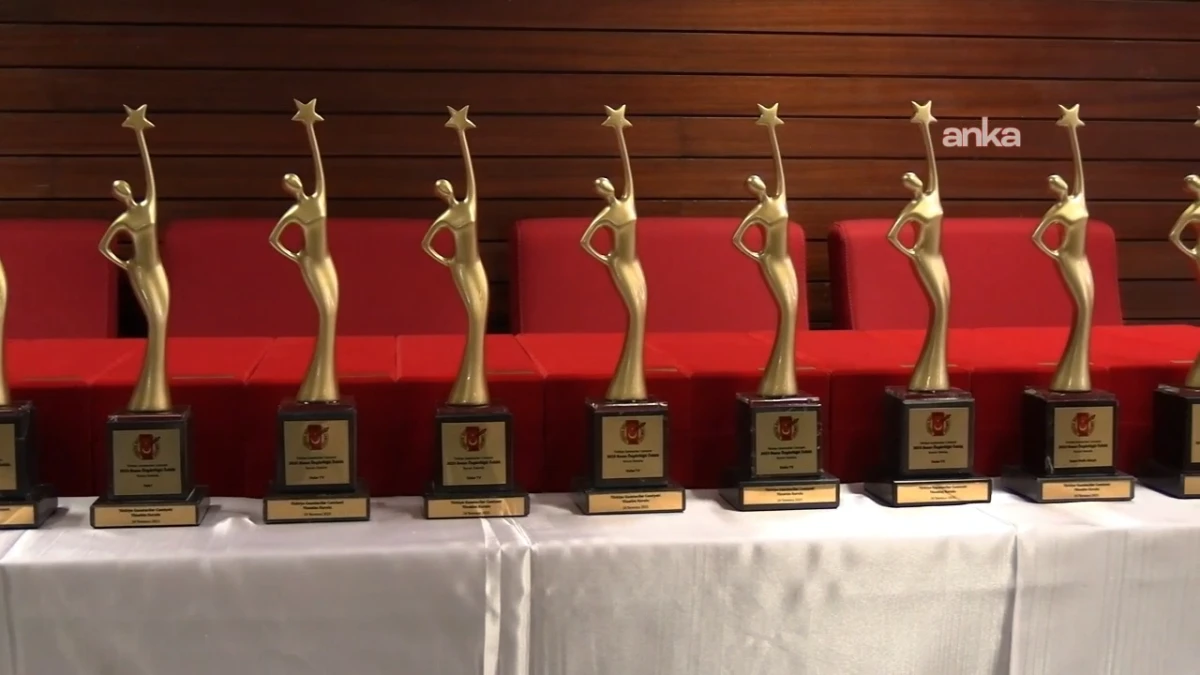 Basın Özgürlüğü Ödülleri sahiplerini buldu, “Sansürün karanlığına karşı mücadele edenler onurlandırıldı”