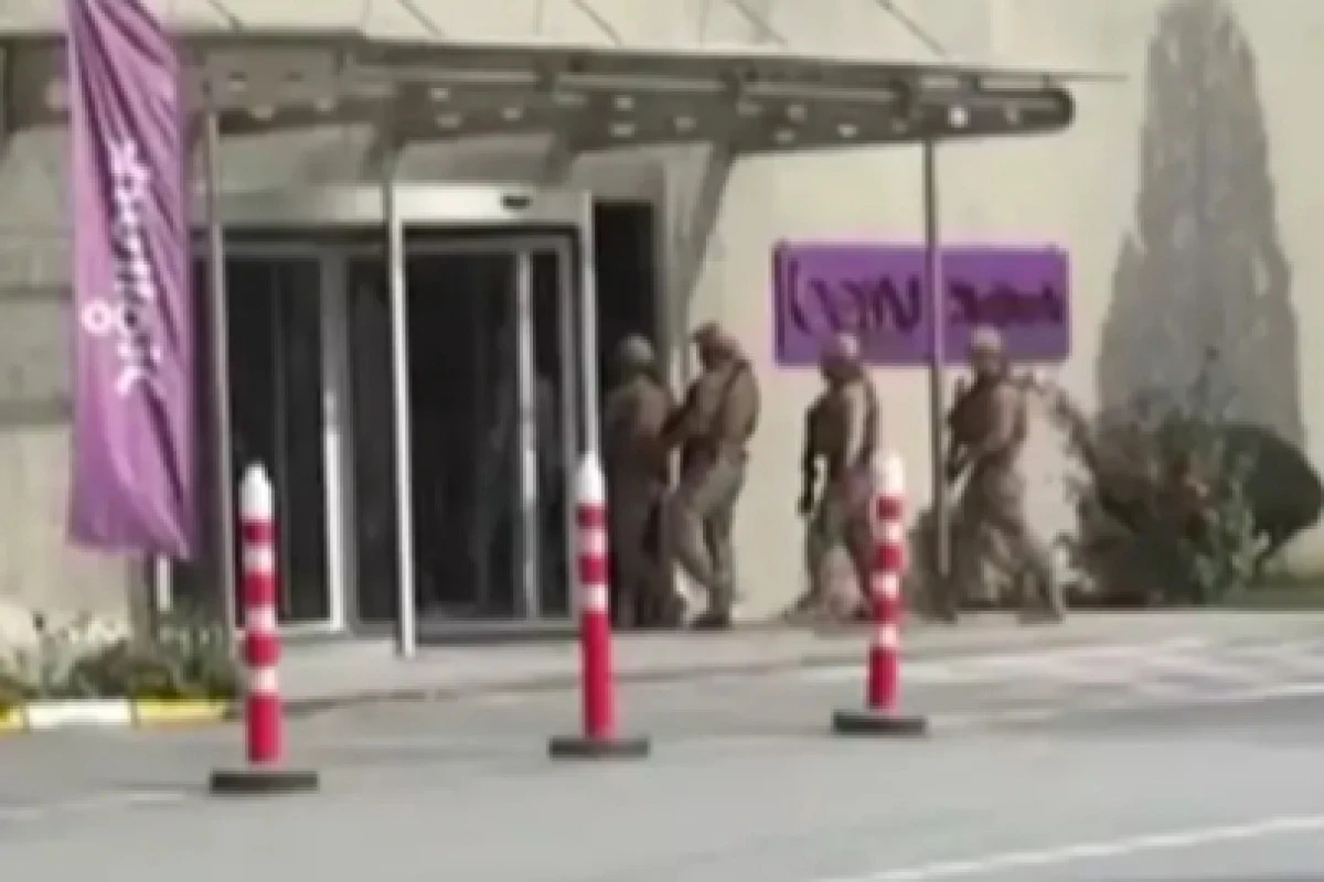 BEIN SPORTS'UN TELEVİZYON BİNASI SİLAHLI BİR KİŞİ TARAFINDAN BASILDI 