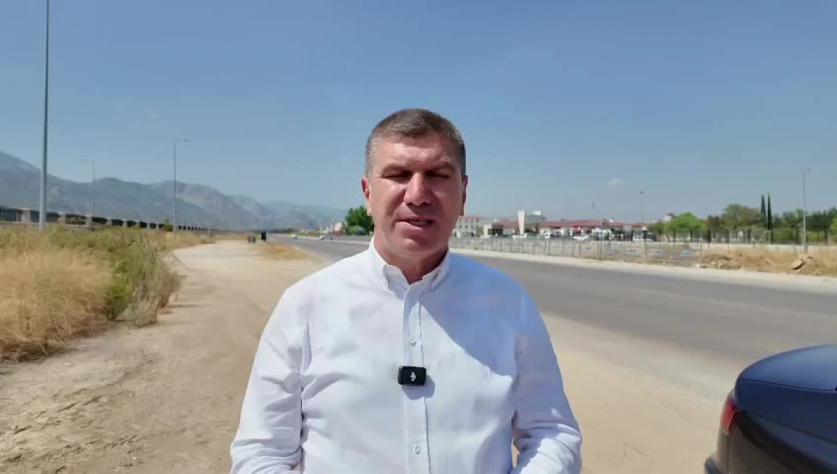 Burdur Belediye Başkanı Ali Orkun Ercengiz, Muhittin Böcek’i cezaevinde ziyaret etti