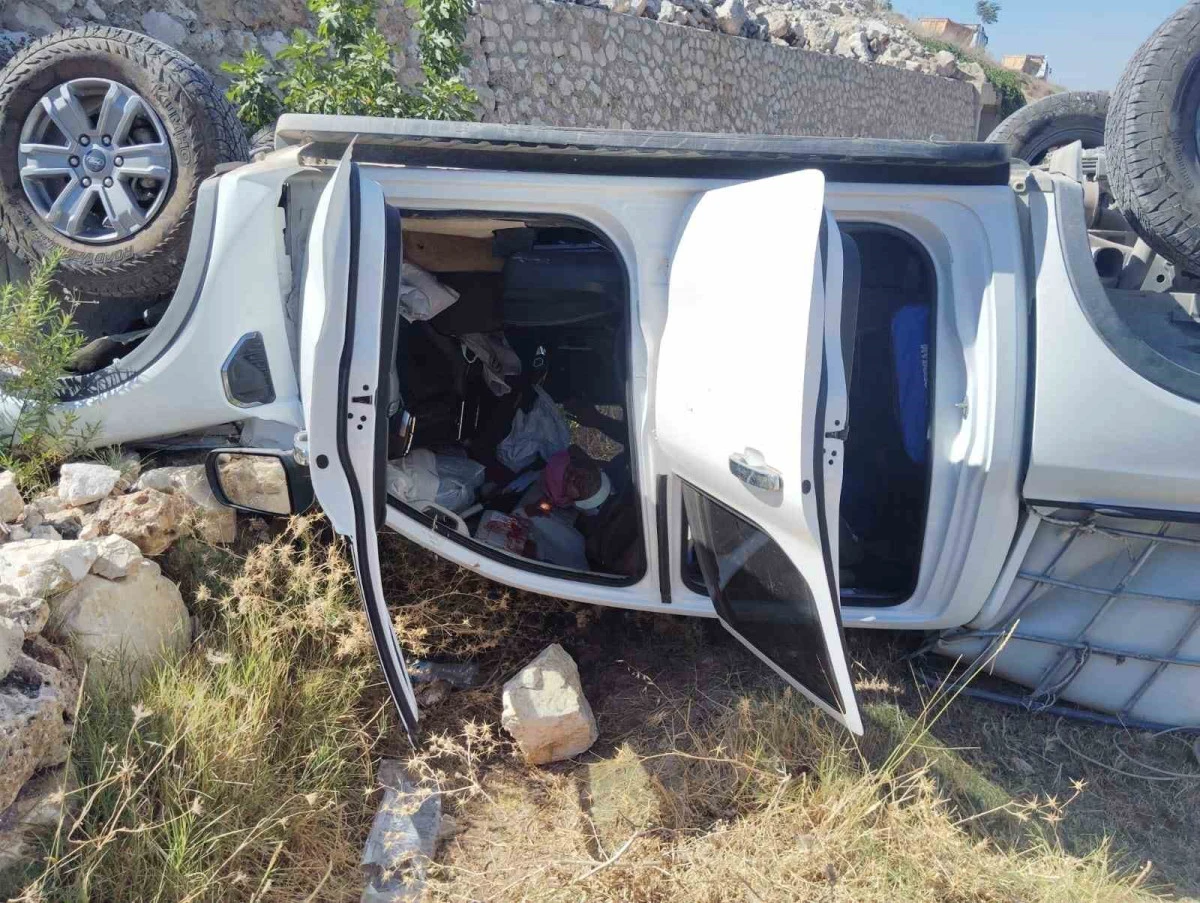 Hatay'da Uçurumdan Yuvarlanan Pikabın Sürücüsü Yaralandı
