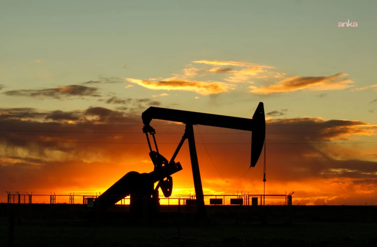 H&Uuml;RM&Uuml;Z BOĞAZI&rsquo;NDAKİ GE&Ccedil;İŞ KOŞULLARINA İLİŞKİN BELİRSİZLİK PETROL FİYATLARINI Y&Uuml;KSELTTİ