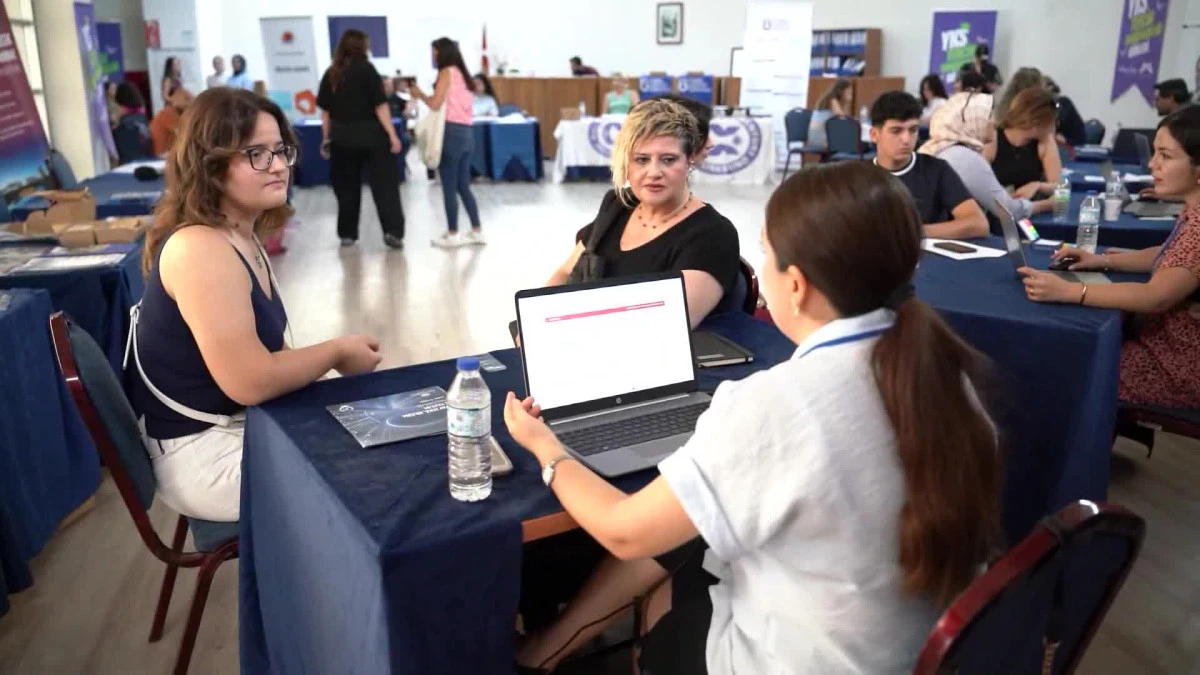 Mersin Büyükşehir Belediyesi'nden YKS tercih sürecinde öğrencilere destek