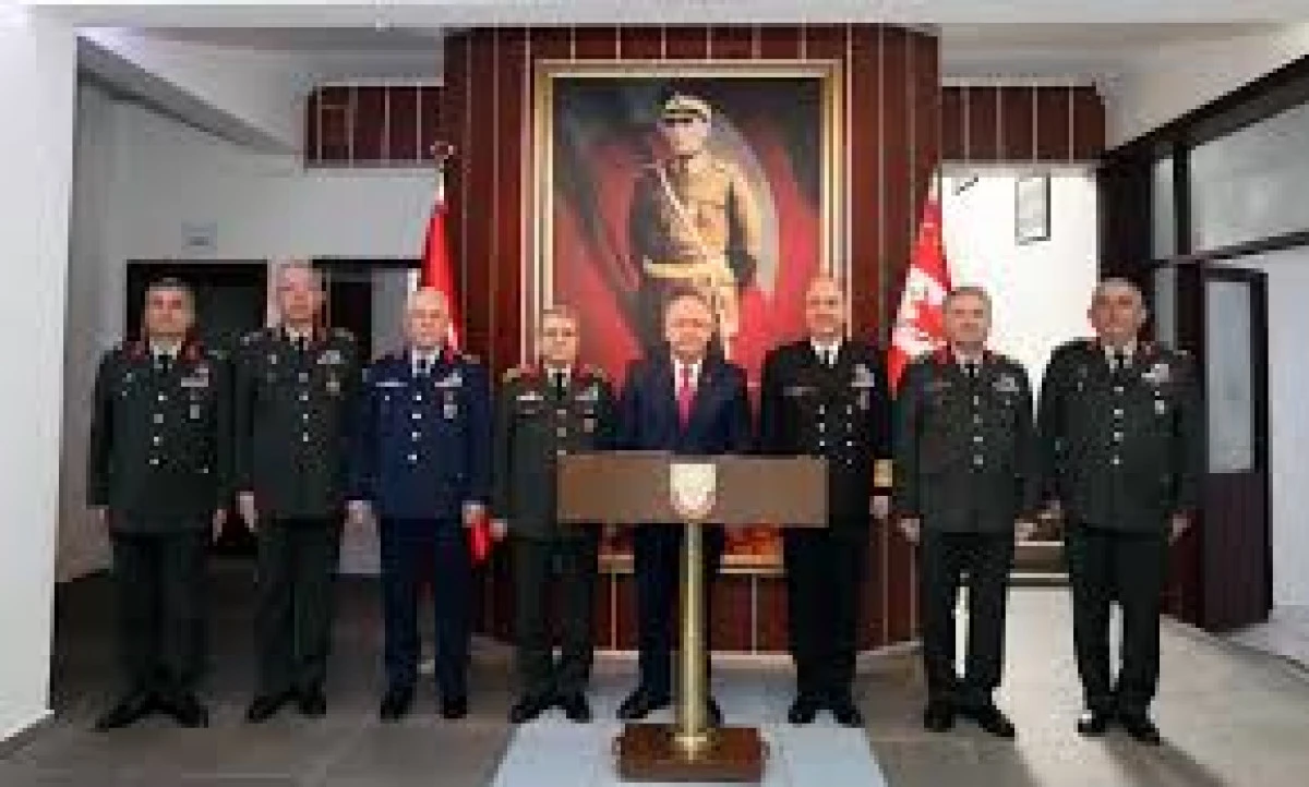 MİLLİ SAVUNMA BAKANI YAŞAR G&Uuml;LER, TSK KOMUTA KADEMESİYLE OSMANİYE'Yİ ZİYARET ETTİ 