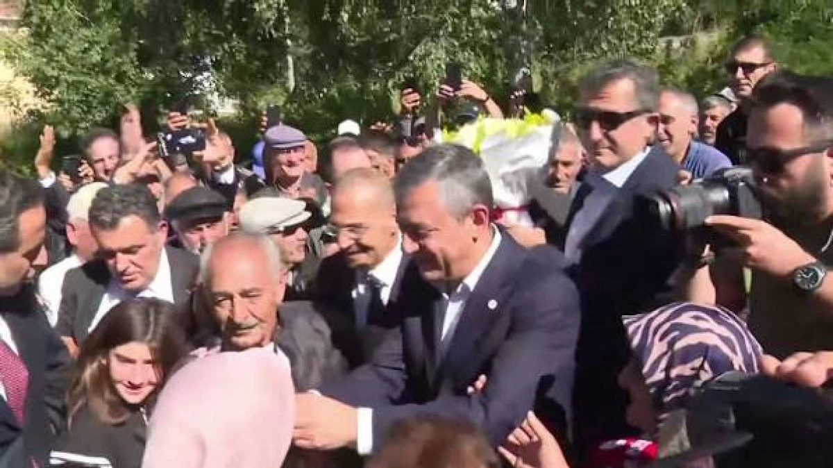 &Ouml;ZEL: "YENİ PARTİ GELİNCE ADAMI OLAN DEĞİL ARKADA KALANLAR &Ouml;NE GELECEK"