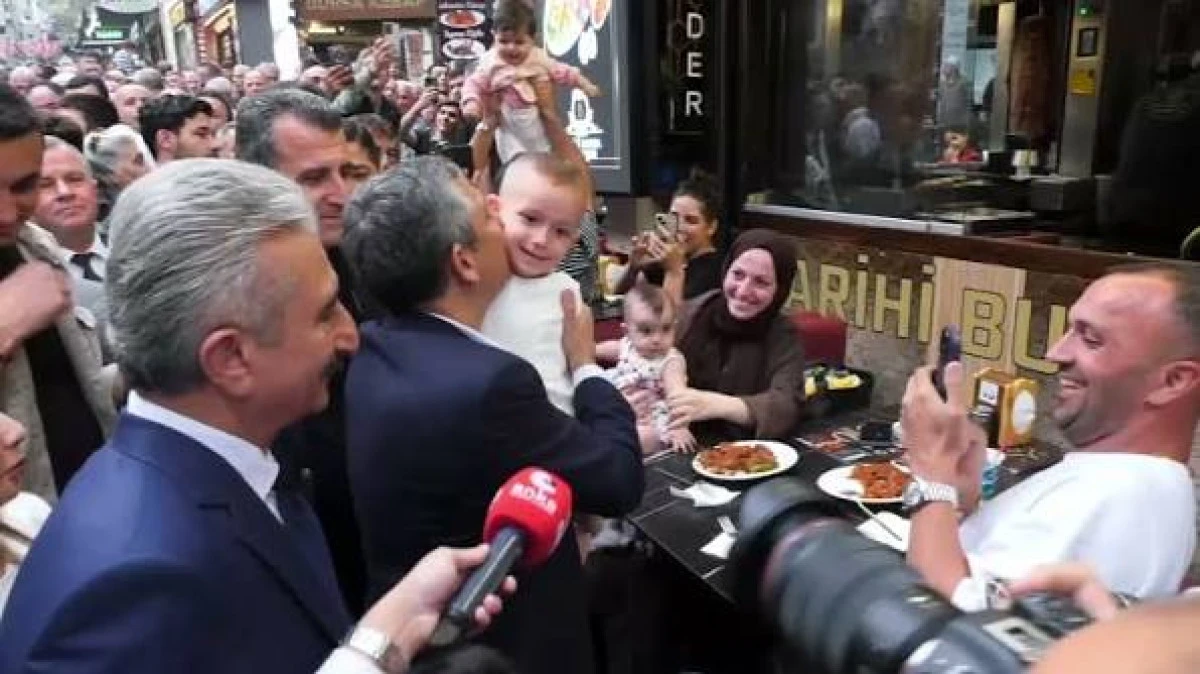 &Ouml;ZG&Uuml;R &Ouml;ZEL : &ldquo;EN D&Uuml;Ş&Uuml;K EMEKLİ MAAŞI &Ouml;NCE ASGARİ &Uuml;CRETE SONRA BİR BU&Ccedil;UK ASGARİ &Uuml;CRETE &Ccedil;IKACAK&rdquo;