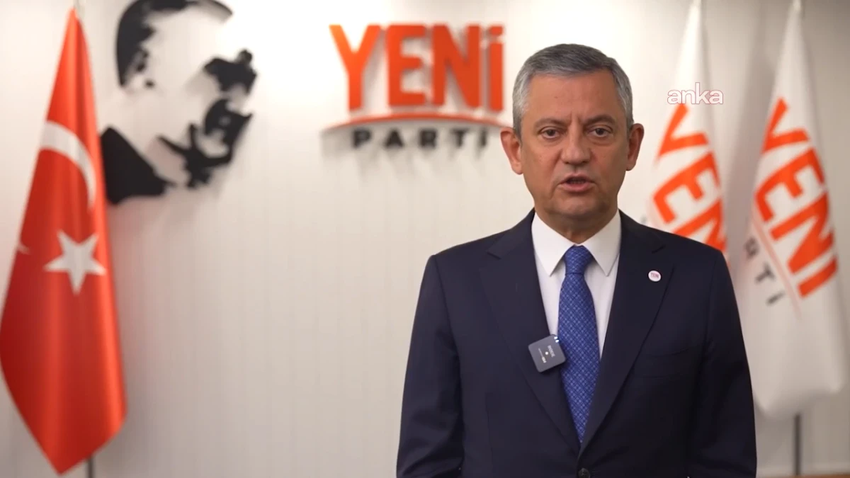 &Ouml;ZG&Uuml;R &Ouml;ZEL'DEN TELEFON VERGİLERİNE TEPKİ: TELEFON KATLANIYOR AMA MİLLET BU VERGİ SOYGUNUNA KATLANAMIYOR