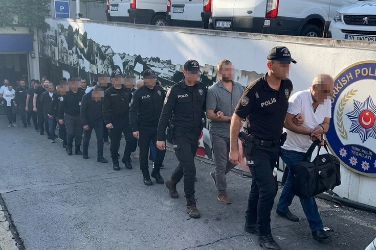 PARA YURT DIŞINDAN GELMİŞ GİBİ G&Ouml;STERİLDİ! 33 TUTUKLAMA, 32 ŞİRKETE KAYYUM