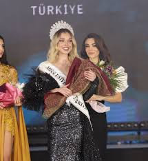 Türkiye'nin kainat güzeli adayı Ayliz Duman oldu