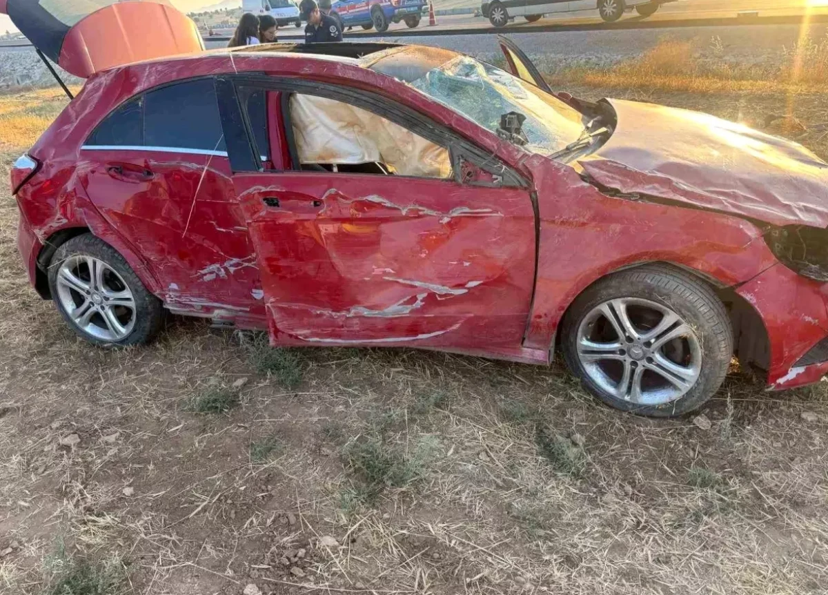 Antalya'da Trafik Kazası: 1 Ölü, 1 Yaralı