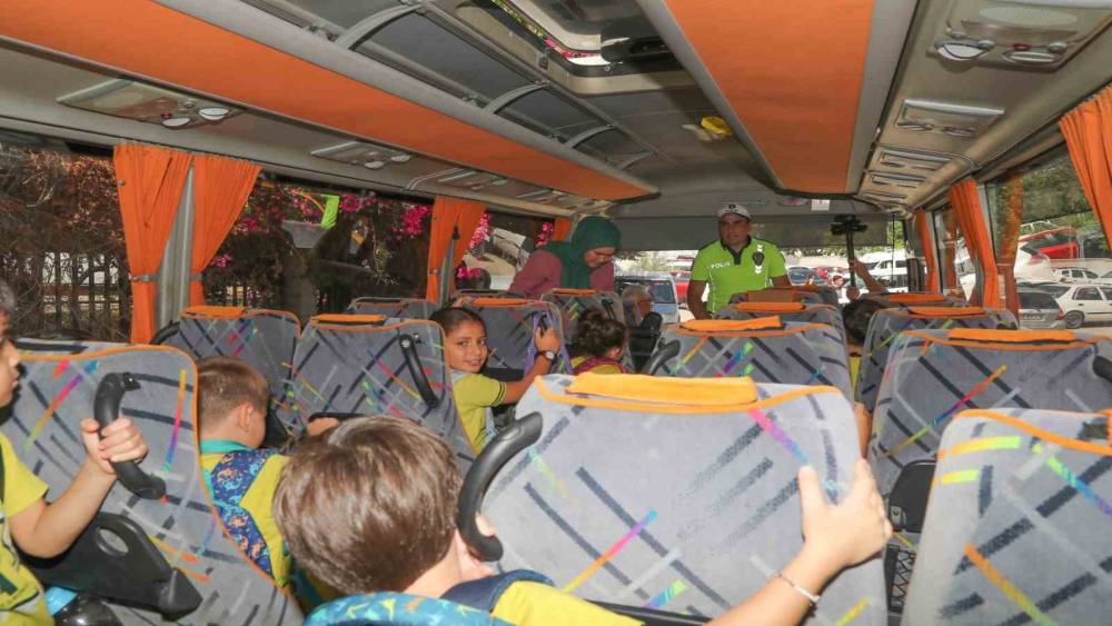 Mersin’de okul önlerinde güvenlik tedbirleri arttırıldı