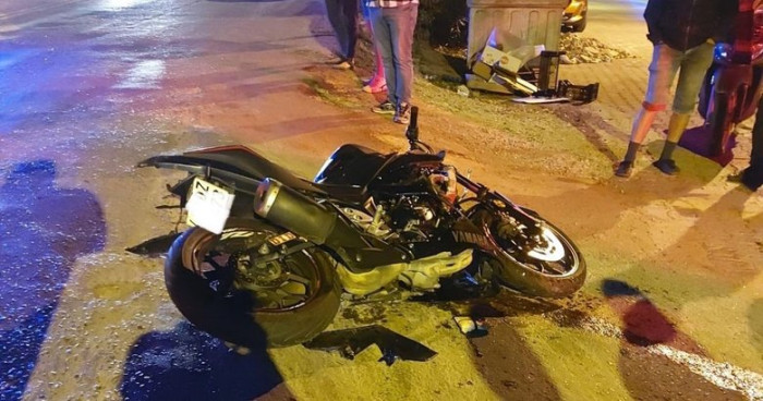 5 GÜNDE 2 GENCİN MOTORSİKLET KAZASINDA ÖLÜDÜĞÜ İL.ÇEDE BELEDİYE BAŞKANINDAN VATANDAŞLARA KASK UYARISI