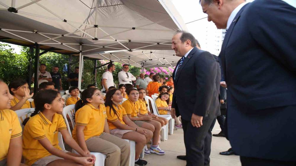 Mersin’de yeni eğitim-öğretim yılı törenle başladı