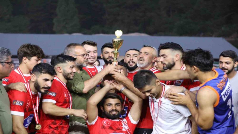 ALADAĞ’DA KUPA SAHİBİNİ BULDU