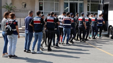 MERSİN'DE TERÖR OPERASYONU: 12 GÖZALTI