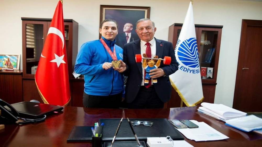 SEYHANLI SARA YENİGÜN AVRUPA İKİNCİSİ OLDU