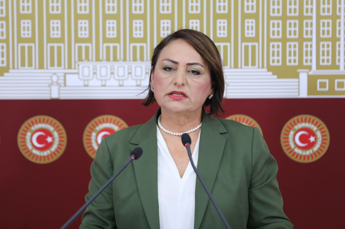 ŞEVKİN; “HAVALİMANINI GÖZDEN ÇIKARANLARI ADANALILAR DA GÖZDEN ÇIKARIR”