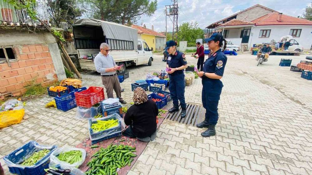 JANDARMA TARAFINDAN AİLE İÇİ VE KADINA YÖNELİK ŞİDDETLE MÜCADELE EĞİTİMİ VERİLDİ