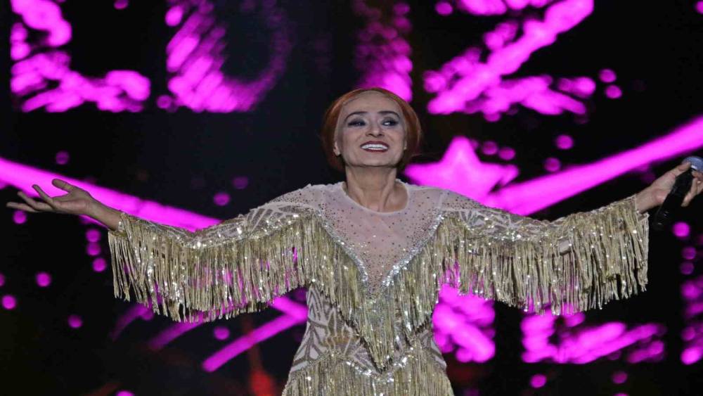 ULUSLARARASI TURİZM VE SANAT FESTİVALİ’NE YILDIZ TİLBE DAMGA VURDU