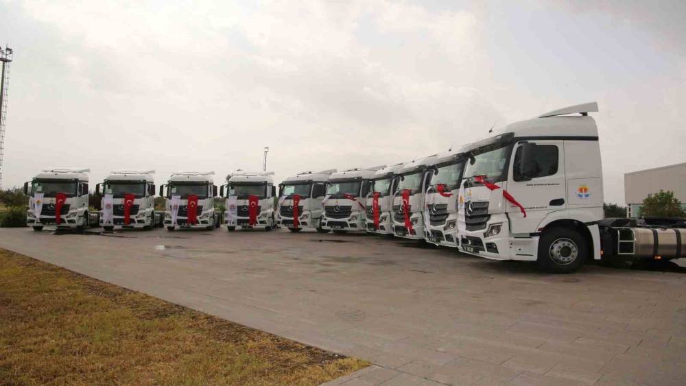 ADANA BÜYÜKŞEHİR, İŞ MAKİNESİ FİLOSUNU GÜÇLENDİRDİ