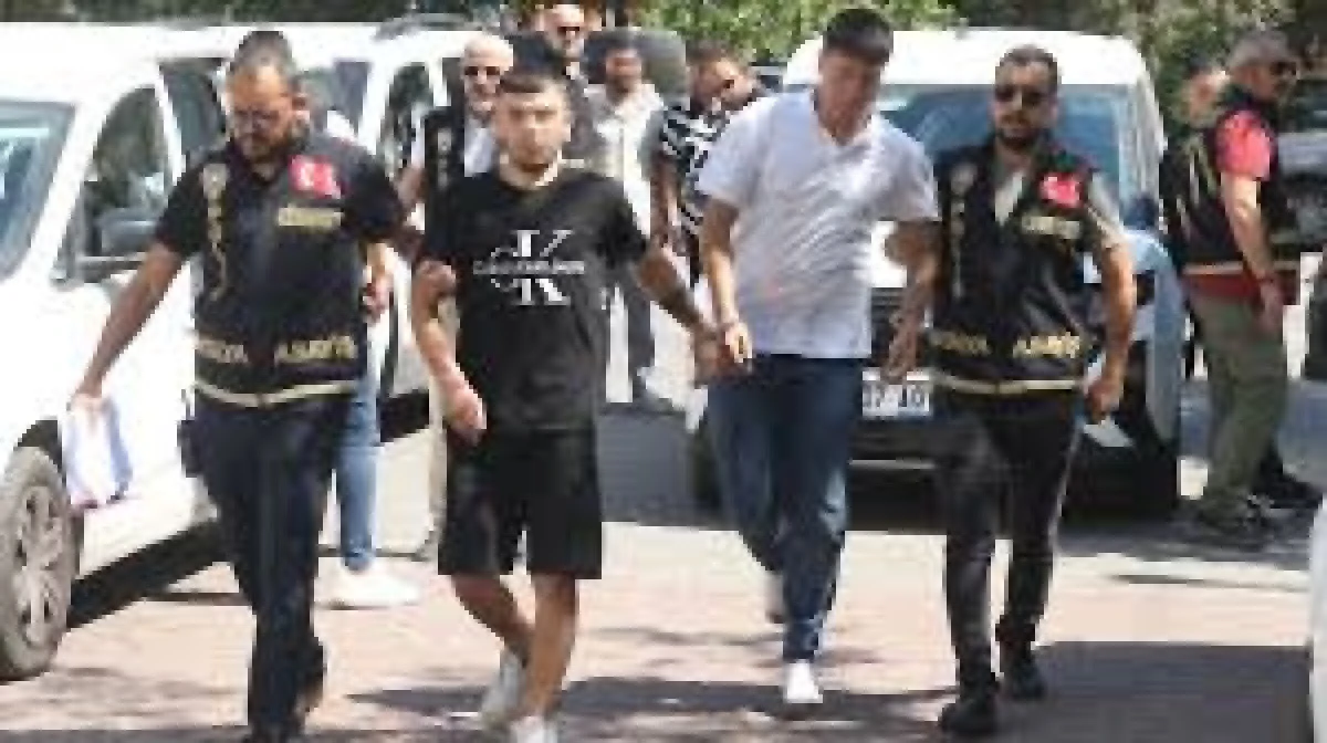 Antalya'da Silahlı Çatışma: 1 Ölü, 8 Gözaltı