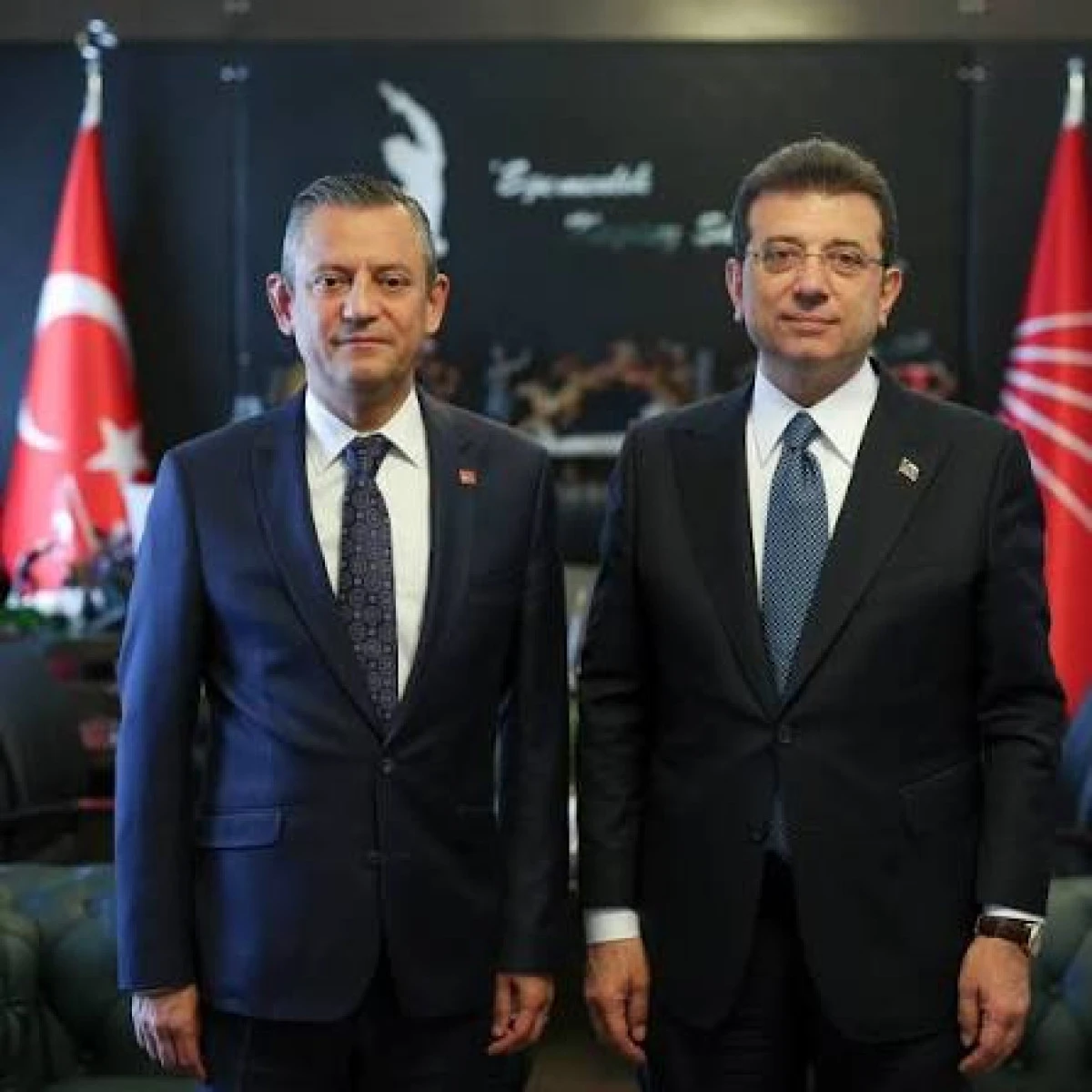 ÖZGÜR ÖZEL: "SAVUNMADAN KORKAN BİR İDDİA MAKAMI VARSA O MAKAM İFTİRA MAKAMINA DÖNÜŞMÜŞ DEMEKTİR"