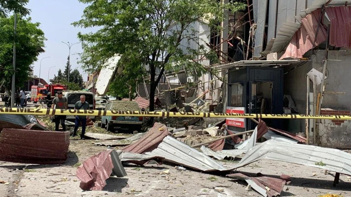 GAZİANTEP'TE FABRİKADA BUHAR KAZANI PATLADI! YARALILAR VAR