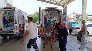 KOZAN'DA TRAFİK KAZASI: 4 YARALI