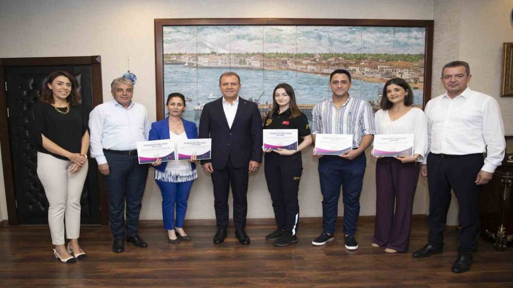 MERSİN BÜYÜKŞEHİR BELEDİYESİNDEN BAŞARILI PROJE SUNAN PERSONELLERE TEŞEKKÜR BELGESİ