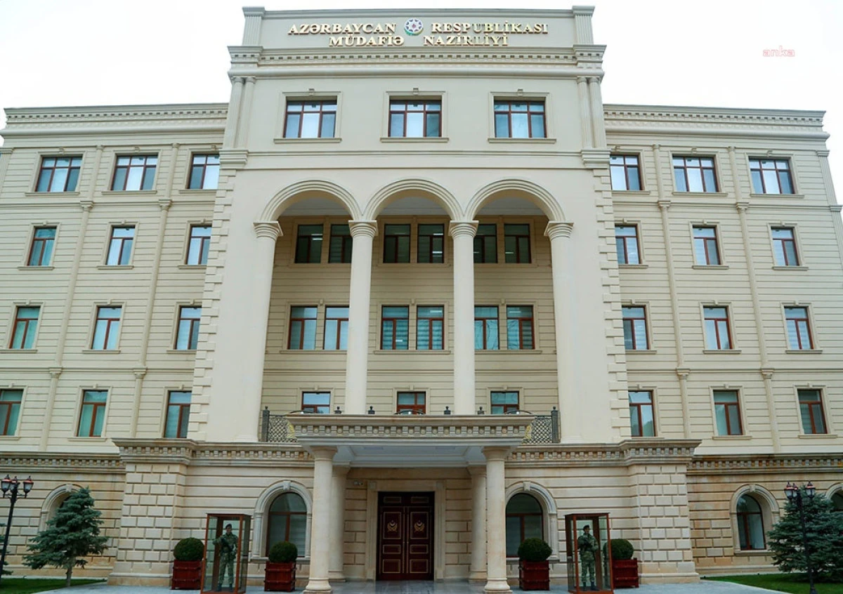 Dağlık Karabağ'da mayına çarpan araçtaki 4 Azerbaycan askeri yaralandı