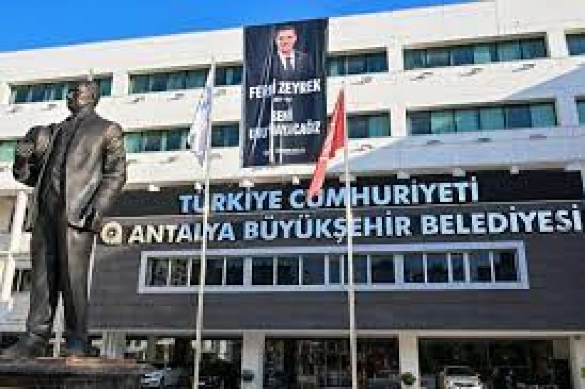 Antalya Büyükşehir Belediyesi'ne yeni operasyon: 3 kişi gözaltına alındı