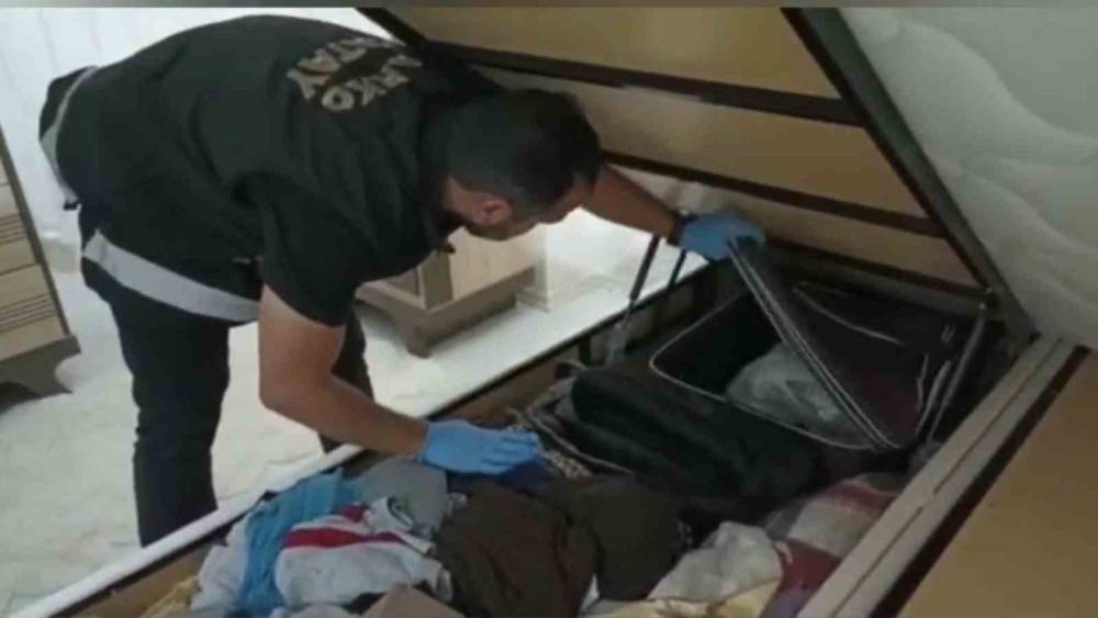 HATAY’DA 14 BİN 400 ADET UYUŞTURUCU HAP ELE GEÇİRİLDİ