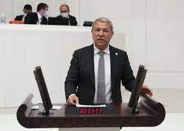 "İKTİDARIN AK DEDİĞİ KARA ÇIKIYOR"