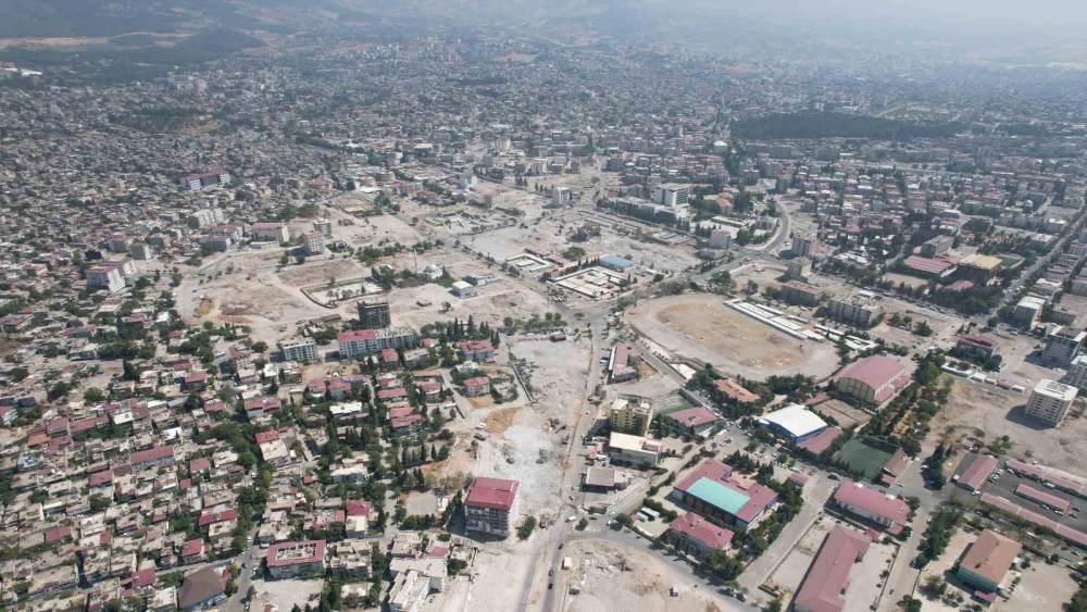 DEPREMİN MERKEZİ KAHRAMANMARAŞ’TA SON DURUM GÖRÜNTÜLENDİ