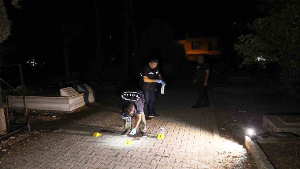 ADANA’DA BİR GENÇ MEZARLIKTA BAŞINDAN VURULMUŞ HALDE BULUNDU