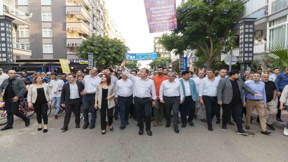 Başkan Seçer: "Sağlıklı yaşamanın en kestirme yolu bir bisiklet sahibi olup Mersin’de yaşamak"