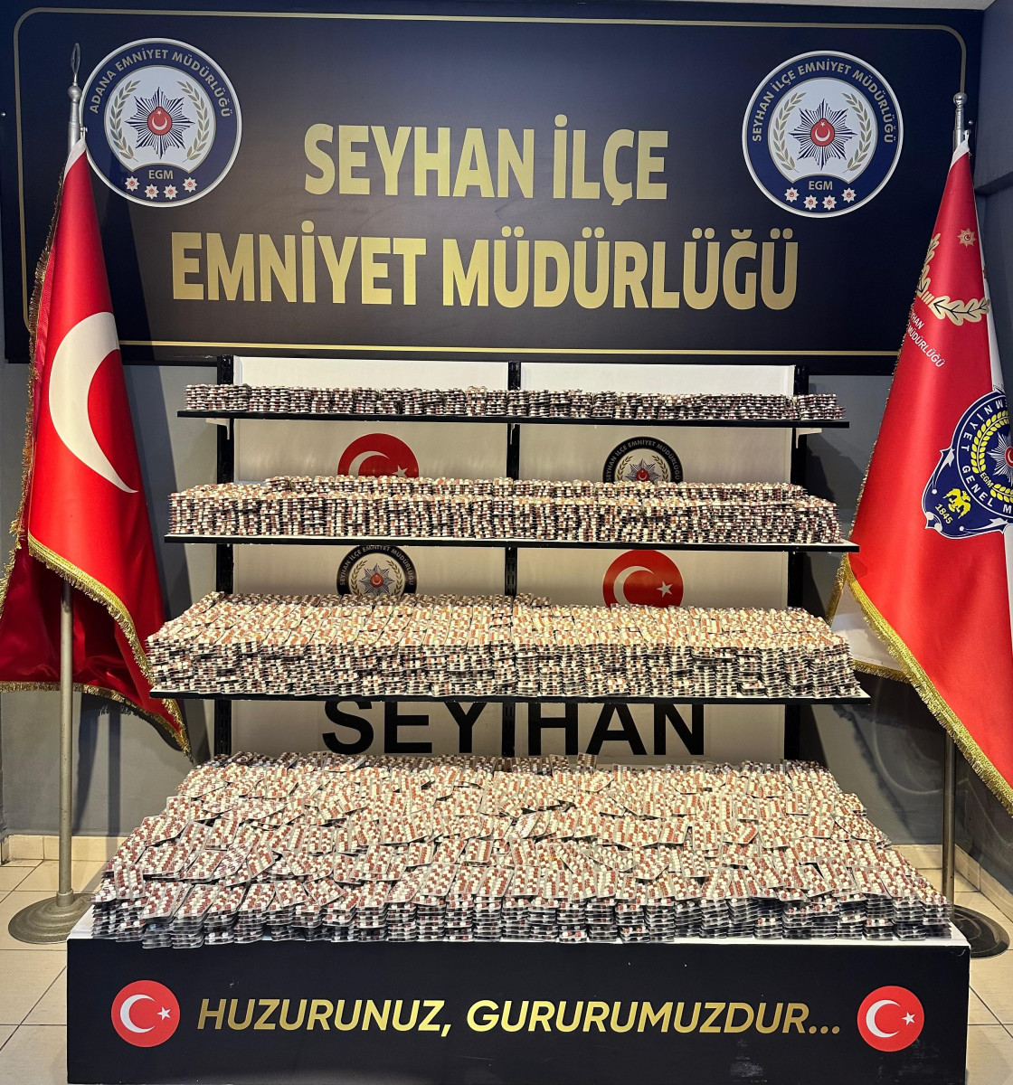 UYUŞTURUCU KURYESİNİ SEYHAN POLİSLERİ YAKALADI