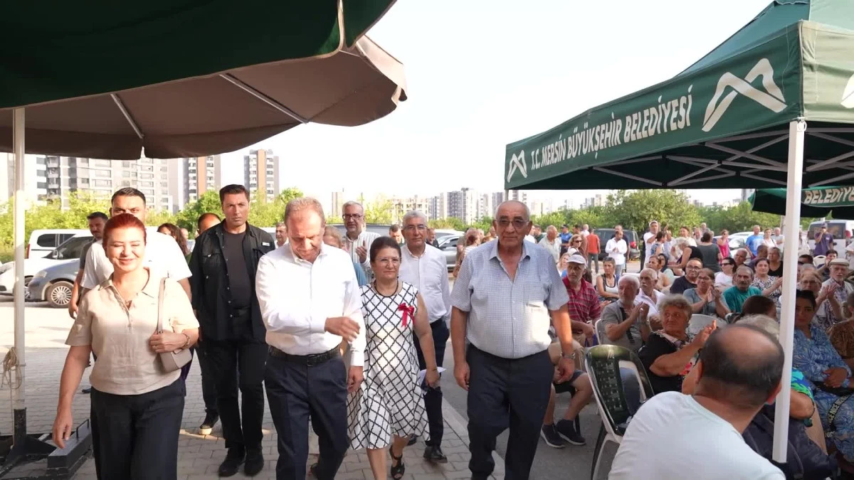 Mersin Büyükşehir Belediye Başkanı Seçer, Alevi Kültür Dernekleri Mezitli Cemevi'nin ‘Aşure Lokması Paylaşım Programı’na katıldı