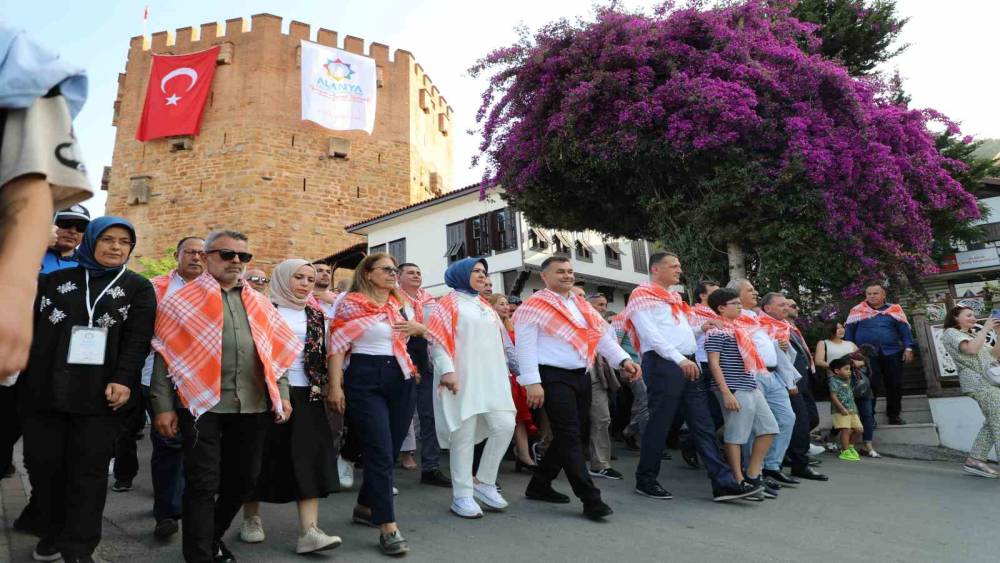 21. ALANYA ULUSLARARASI TURİZM VE SANAT FESTİVALİ YÖRÜK GÖÇÜ İLE BAŞLIYOR