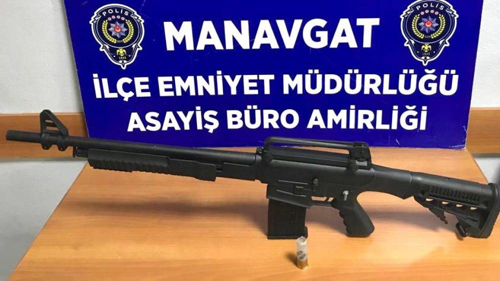 Manavgat’ta aranan 20 şüpheli tutuklandı