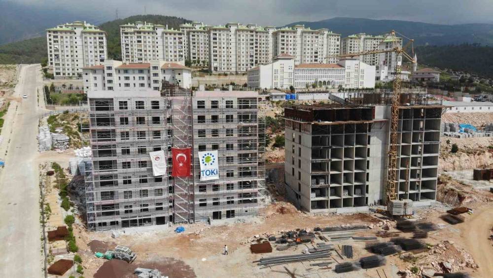 ENKAZ KENT HATAY’DA DEPREM KONUTLARI YÜKSELİYOR