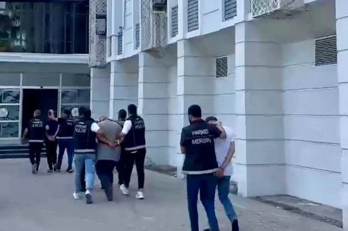 Uyuşturucuyu Tuvalete Atıp Kaçmaya Çalışan Şüpheli Dron Takibi İle Yakalandı