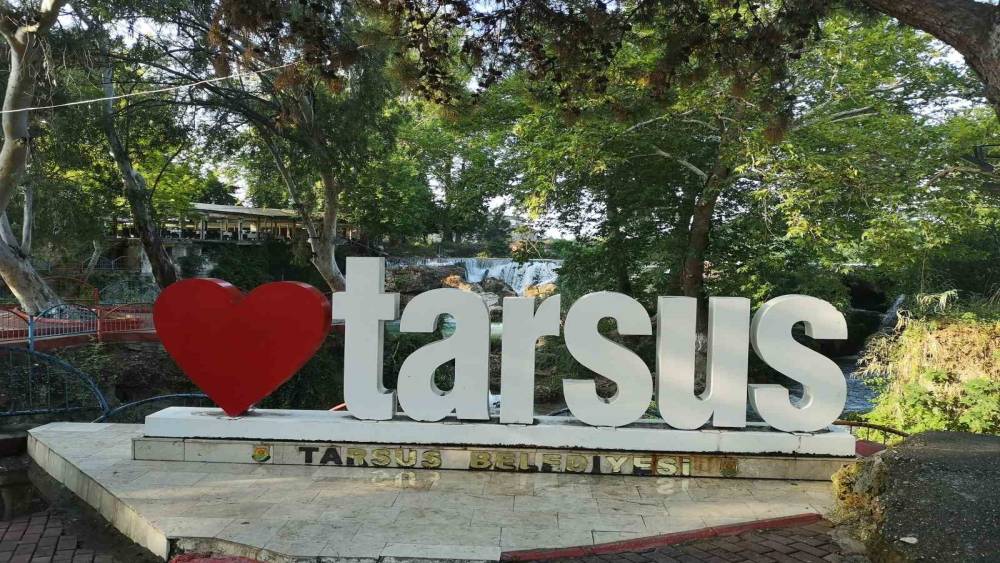 350 BİN NÜFUSLU TÜRKİYE’NİN İLKLER ŞEHRİ TARSUS’TA İL OLMA HEYECANI