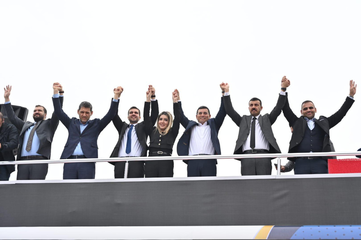TÜTÜNCÜ: “KEMER’E HİZMETLERİN EN GÜZELİNİ GETİRMEYE SÖZ VERİYORUZ”