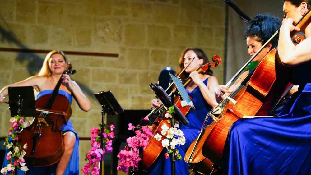 Tarsus’ta Cello Paradiso konseri